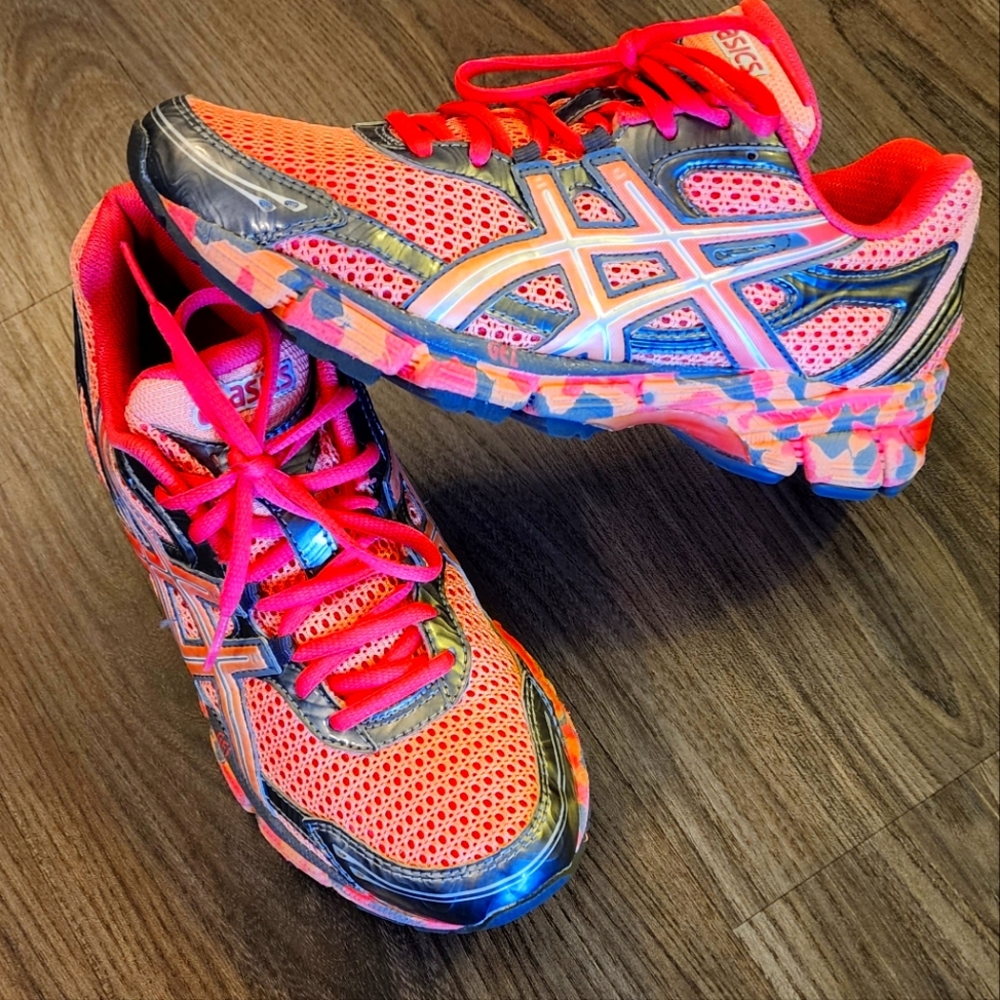 Womens ASICS duomax gel